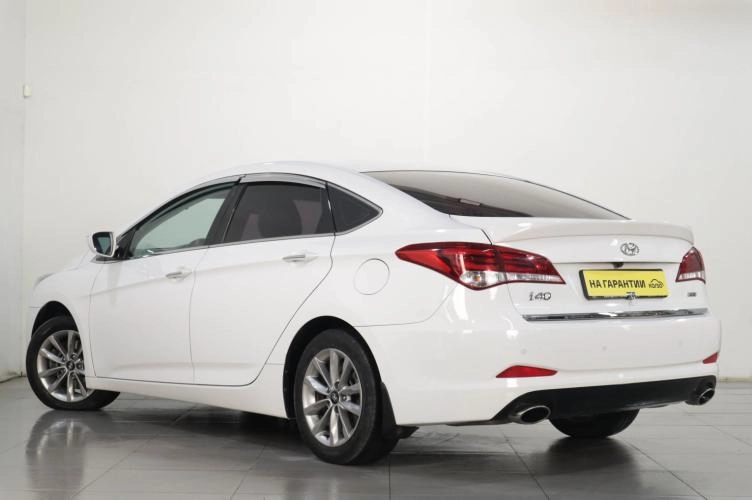 Hyundai i40 4 из 6