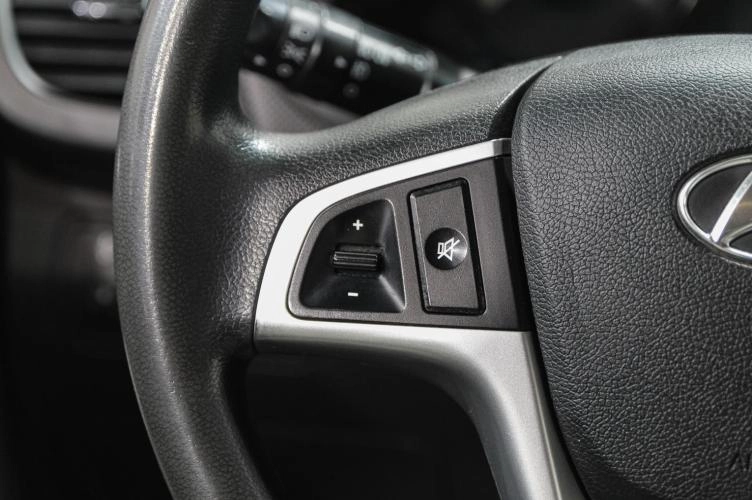 Hyundai Solaris 18 из 28