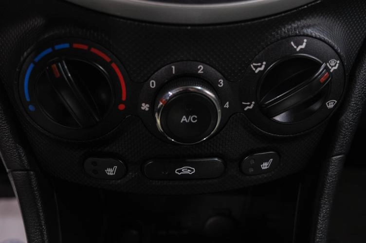 Hyundai Solaris 22 из 28