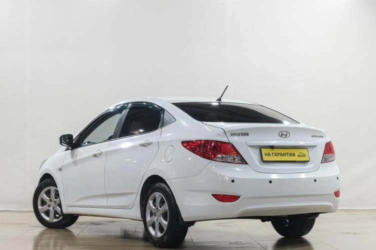 Hyundai Solaris 4 из 6