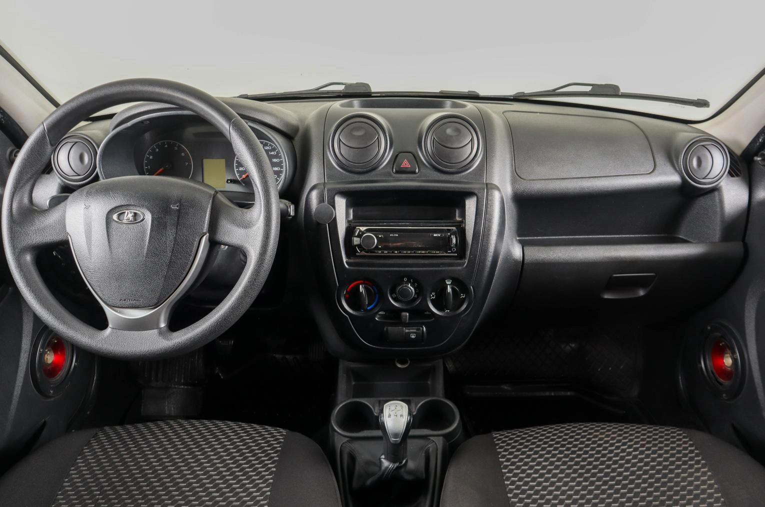 ВАЗ (LADA) Granta 13 из 20