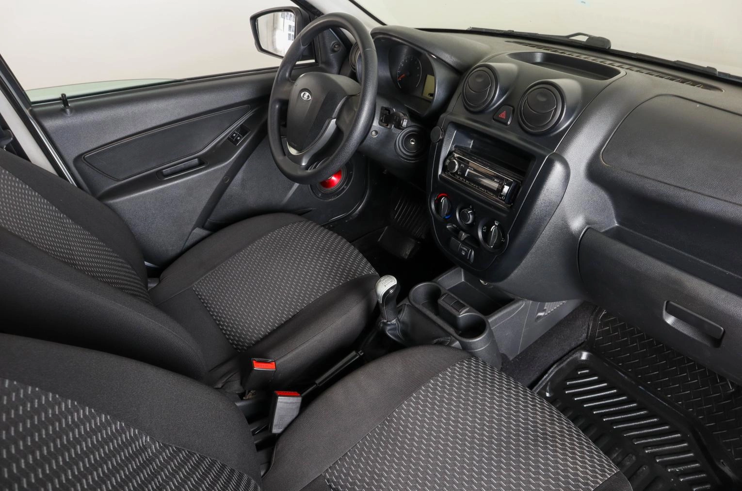 ВАЗ (LADA) Granta 11 из 20
