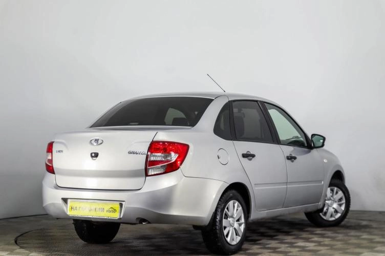 ВАЗ (LADA) Granta 4 из 6