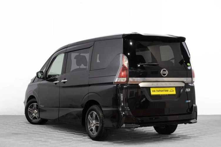 Nissan Serena 6 из 6