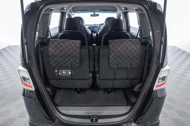 Honda Freed 27 из 27