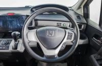 Honda Freed 14 из 27