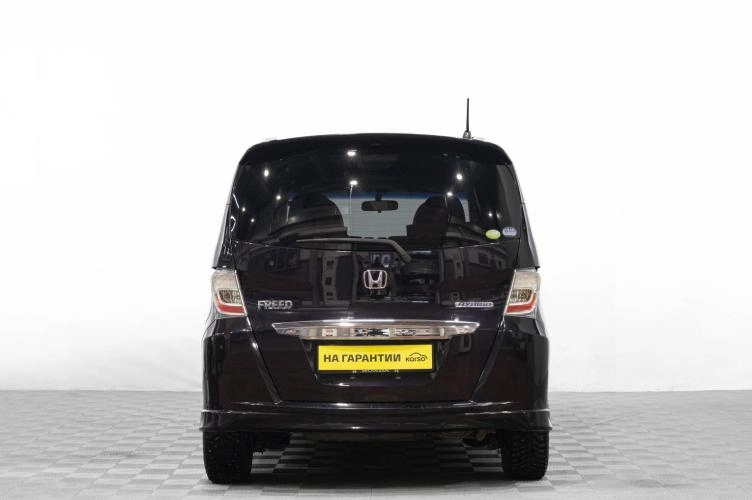 Honda Freed 5 из 6