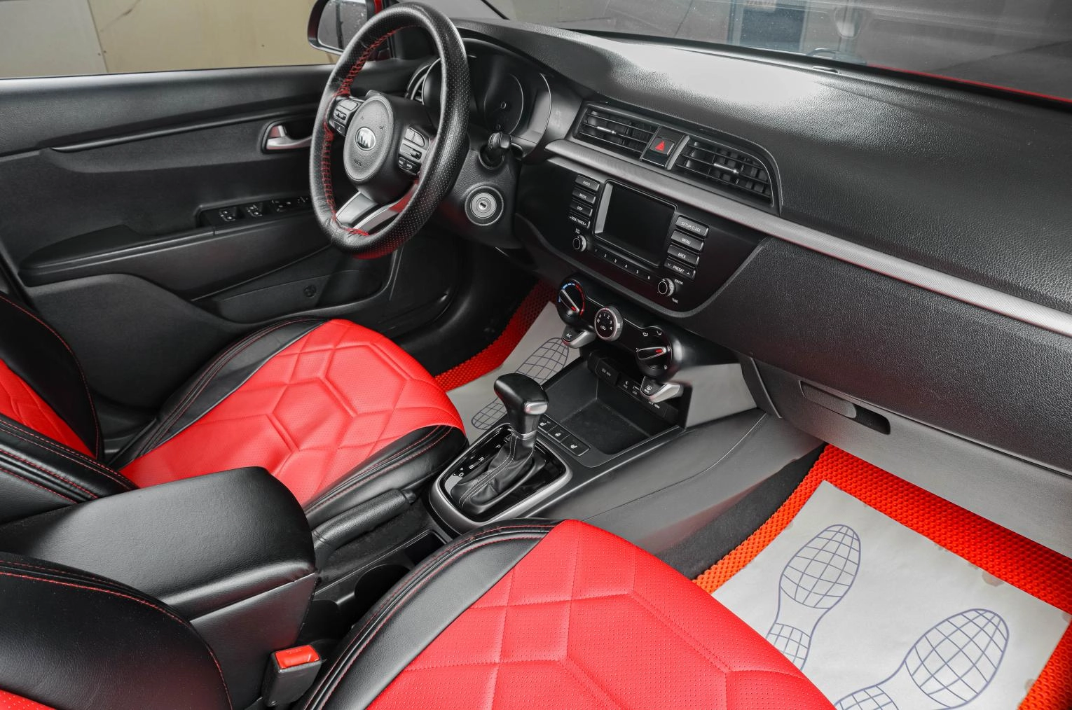KIA Rio 10 из 18