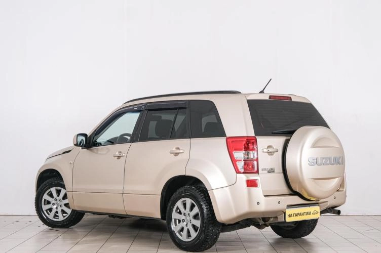 Suzuki Grand Vitara 4 из 6