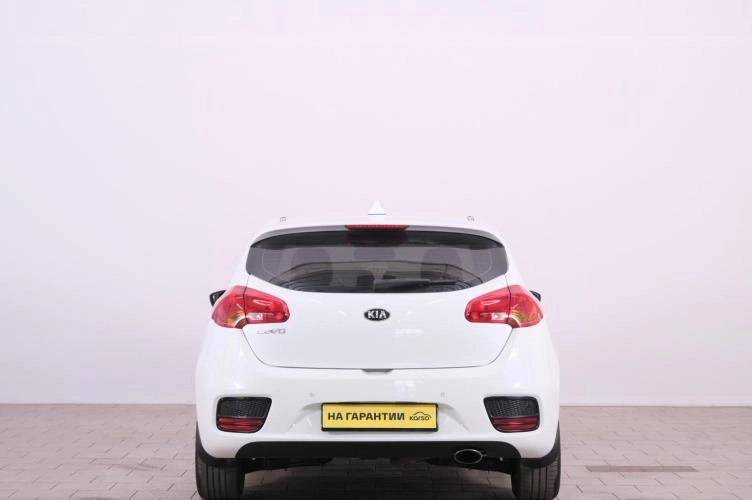 KIA cee'd 5 из 6