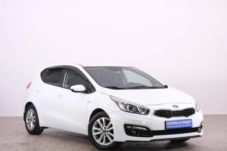KIA cee'd 1 из 6