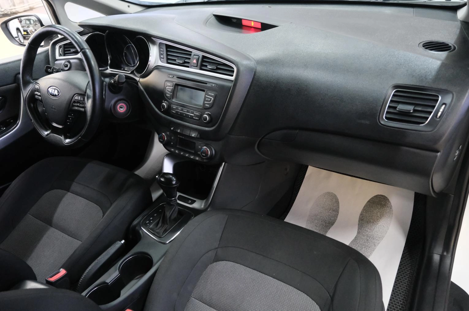 KIA cee'd 18 из 22