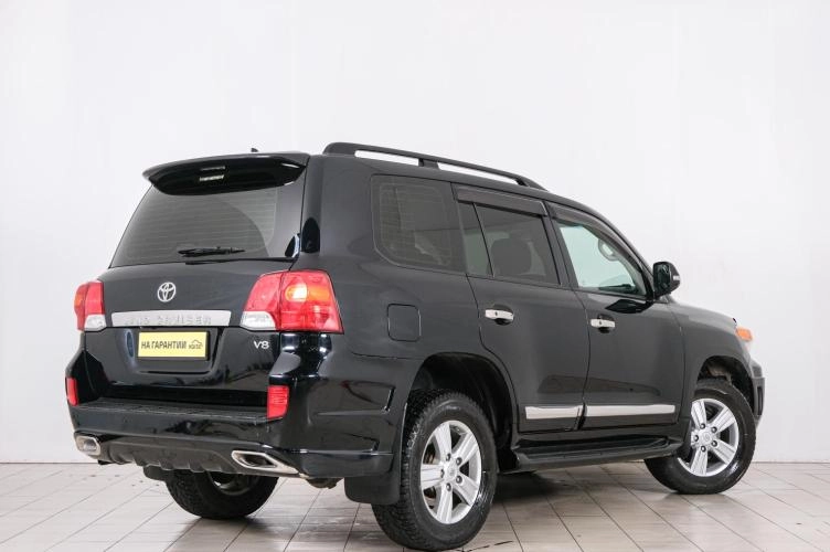 Toyota Land Cruiser 6 из 6