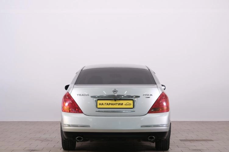 Nissan Teana 5 из 6