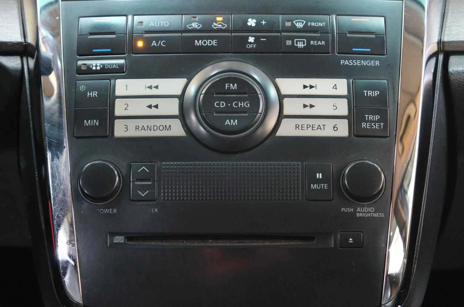 Nissan Teana 16 из 23