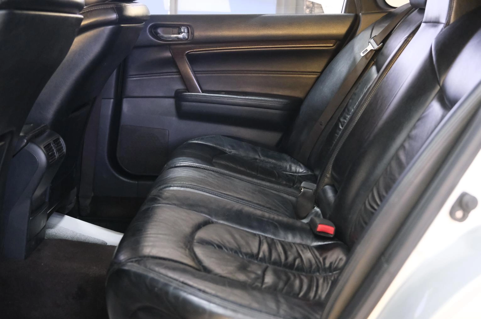 Nissan Teana 21 из 23