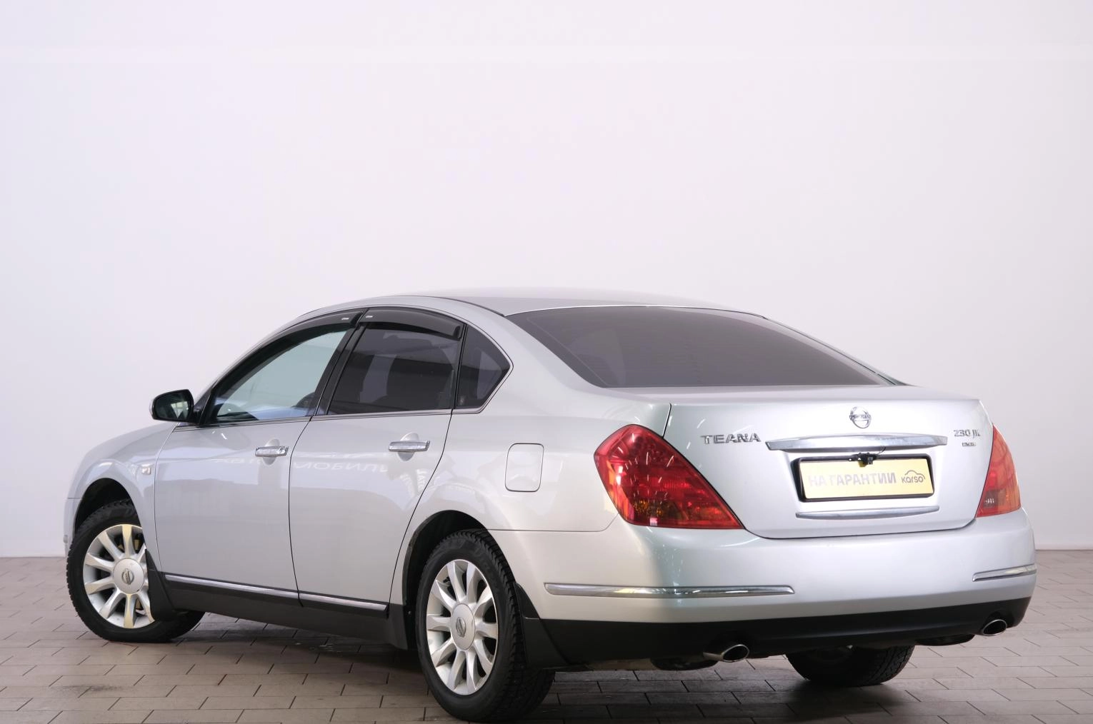 Nissan Teana 4 из 23