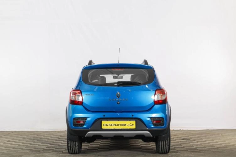 Renault Sandero Stepway 5 из 6