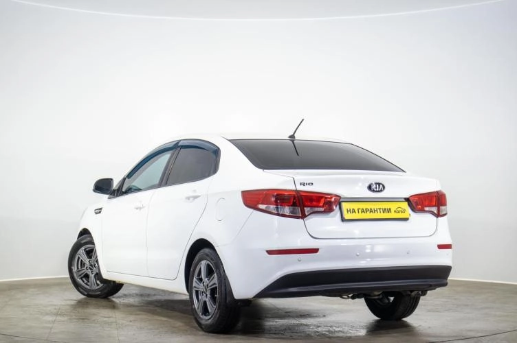 KIA Rio 6 из 6