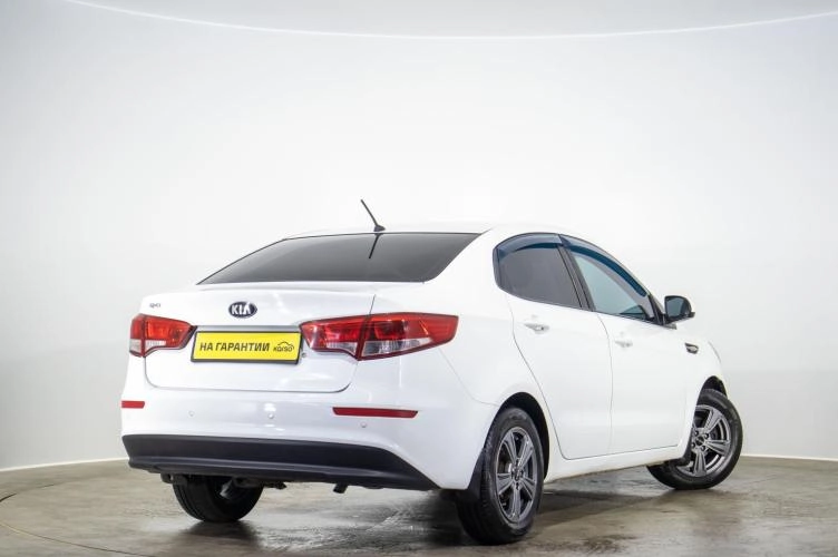 KIA Rio 4 из 6