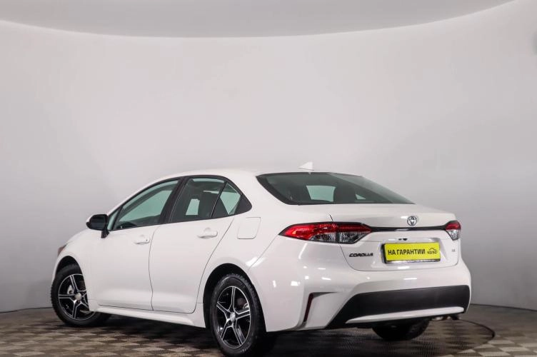 Toyota Corolla 6 из 6