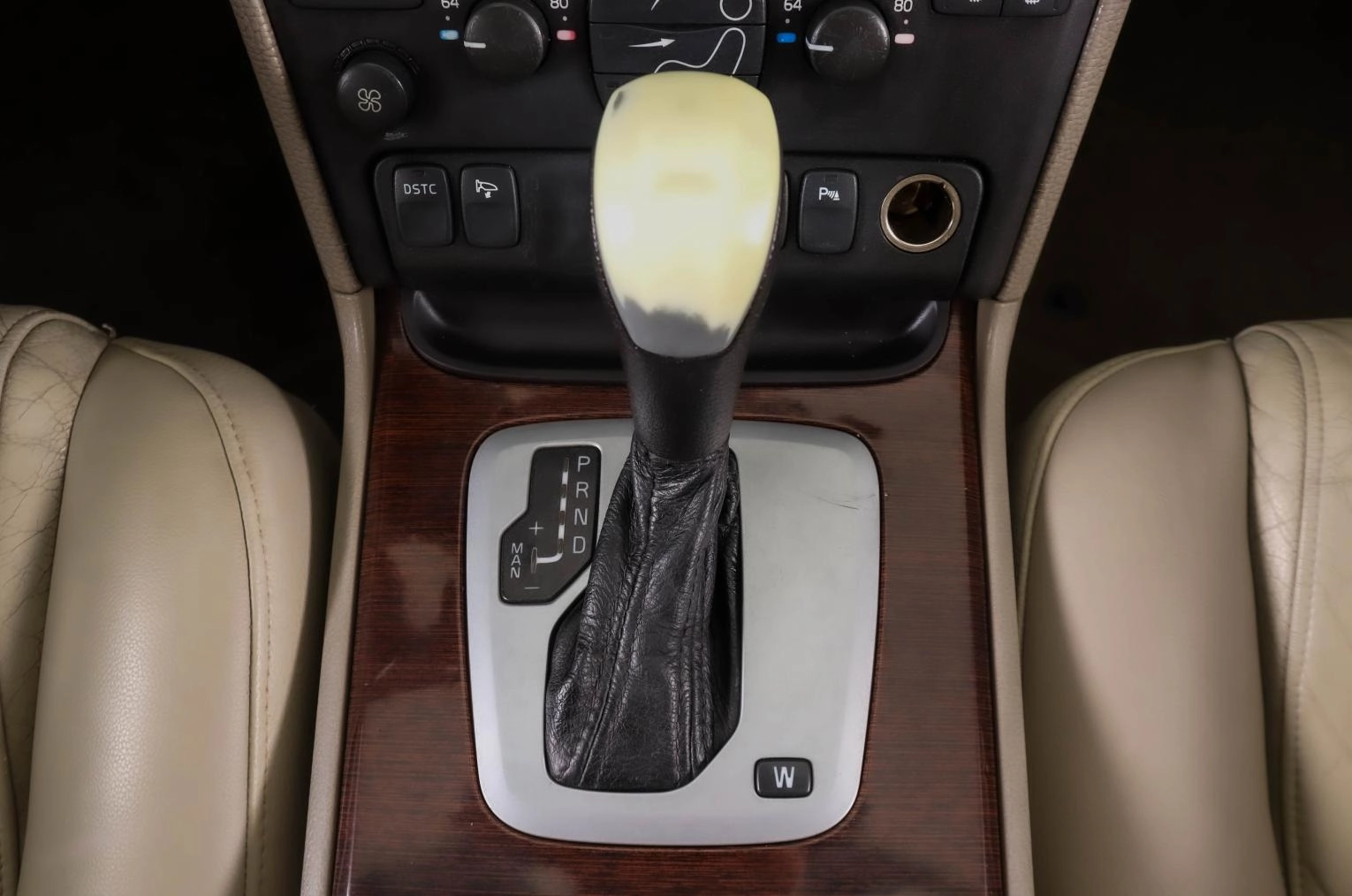 Volvo XC90 18 из 22