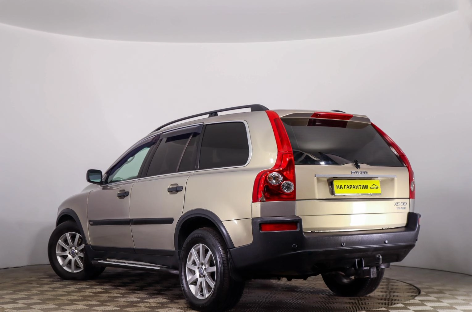 Volvo XC90 6 из 22