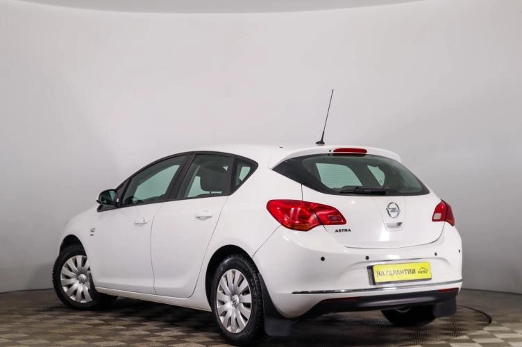 Opel Astra 6 из 6