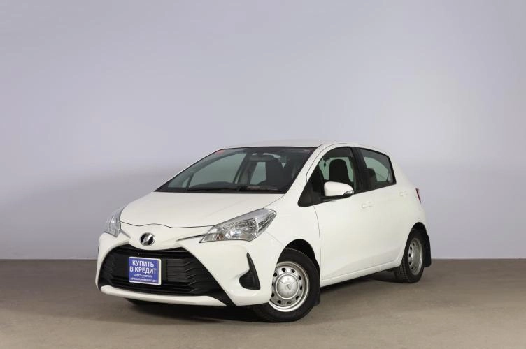 Toyota Vitz 3 из 6