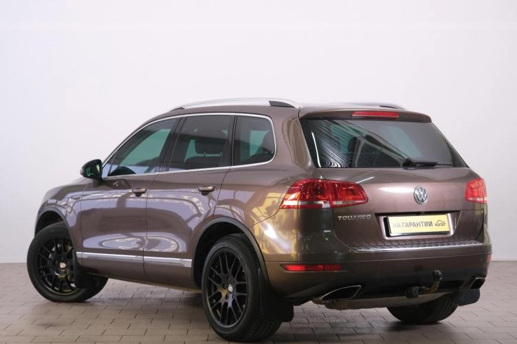 Volkswagen Touareg 4 из 6
