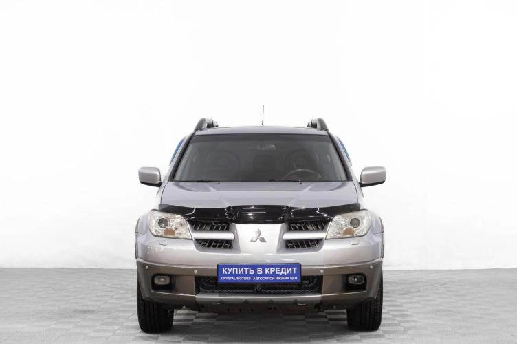 Mitsubishi Outlander 2 из 6