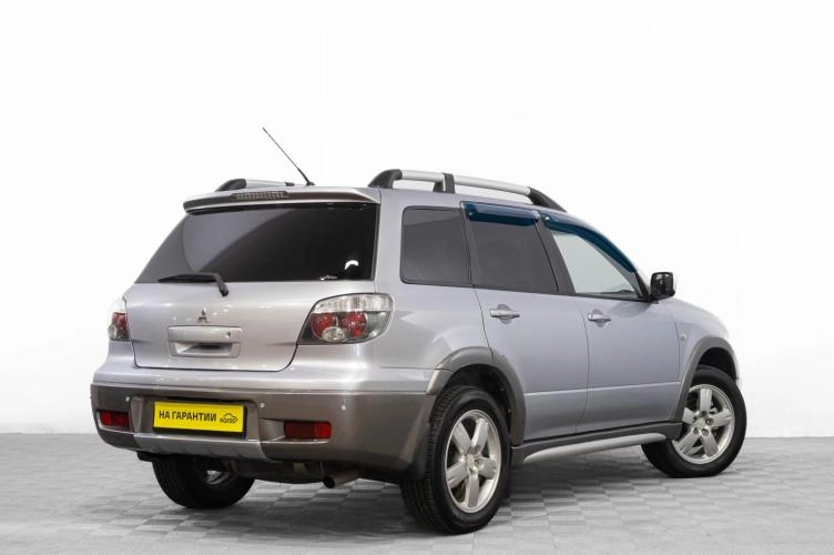 Mitsubishi Outlander 4 из 6