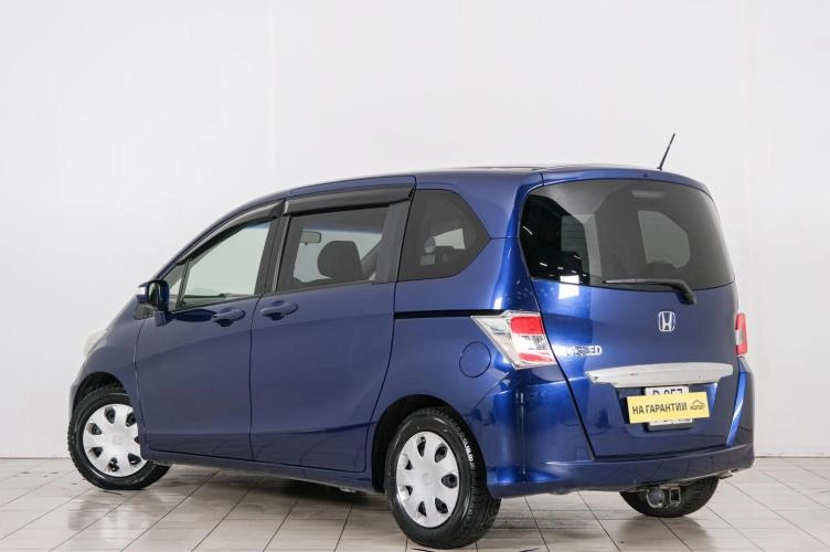 Honda Freed 4 из 6