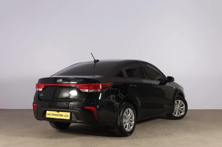 KIA Rio 4 из 6