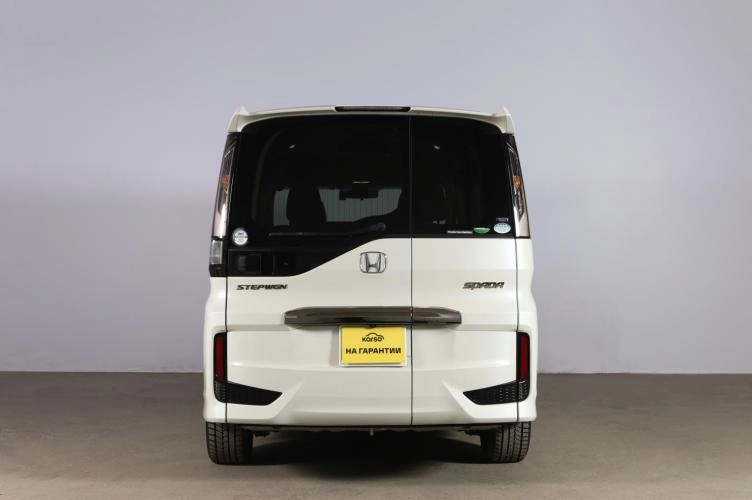 Honda Stepwgn Spada 5 из 6