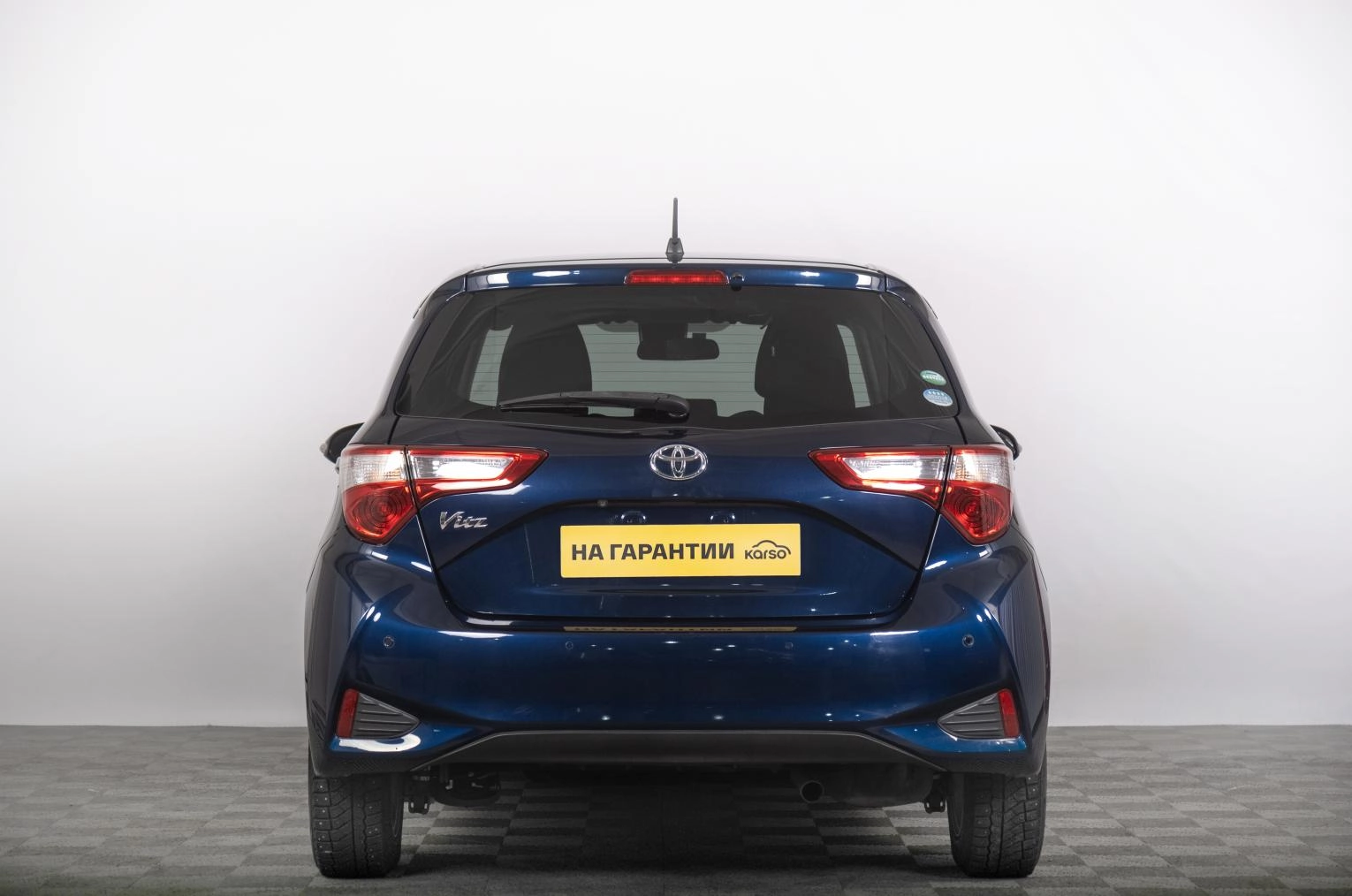 Toyota Vitz 4 из 18