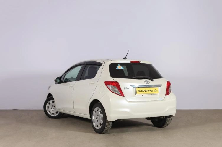Toyota Vitz 6 из 6