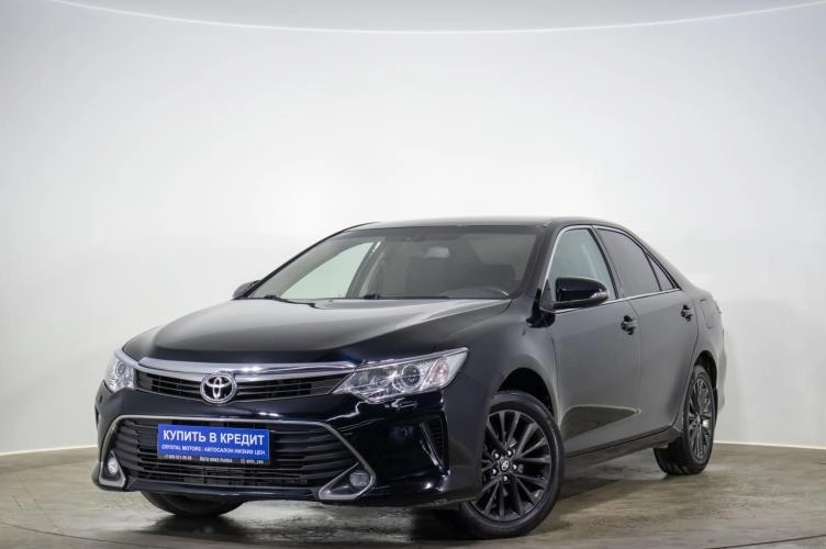 Toyota Camry 3 из 6