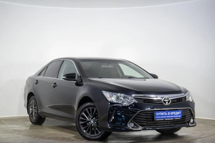 Toyota Camry 1 из 6