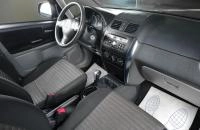 Suzuki SX4 10 из 17