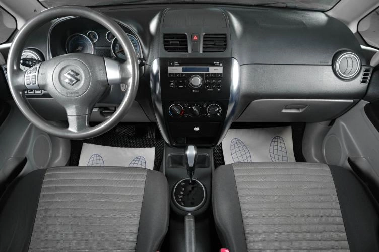 Suzuki SX4 12 из 17