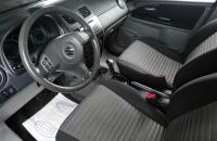 Suzuki SX4 7 из 17