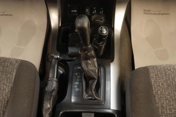 Toyota Land Cruiser Prado 14 из 16