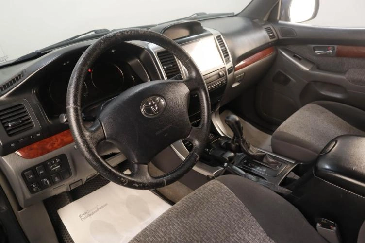 Toyota Land Cruiser Prado 8 из 16