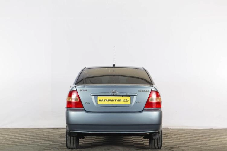 Toyota Corolla 5 из 6