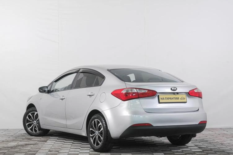 KIA Cerato 4 из 6