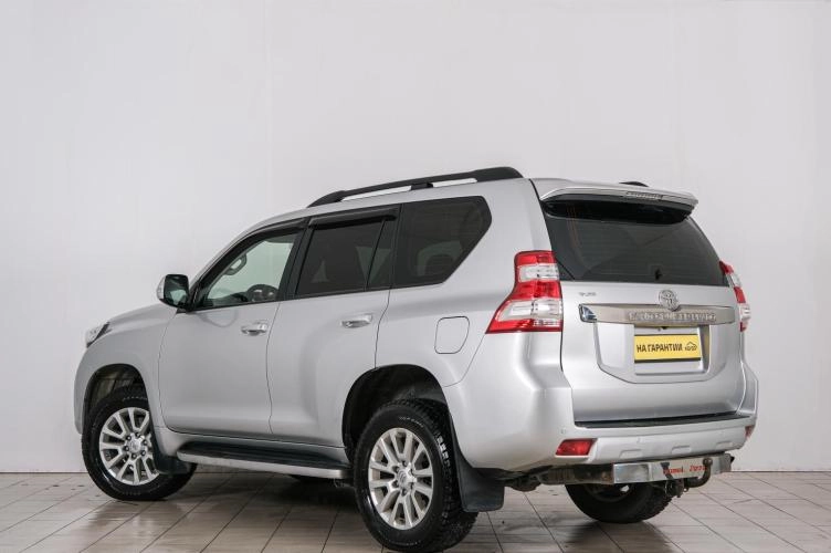 Toyota Land Cruiser Prado 4 из 6