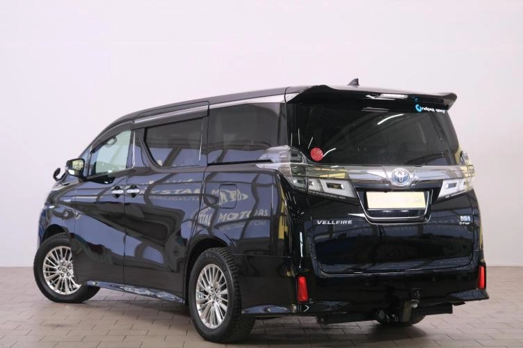 Toyota Vellfire 4 из 6