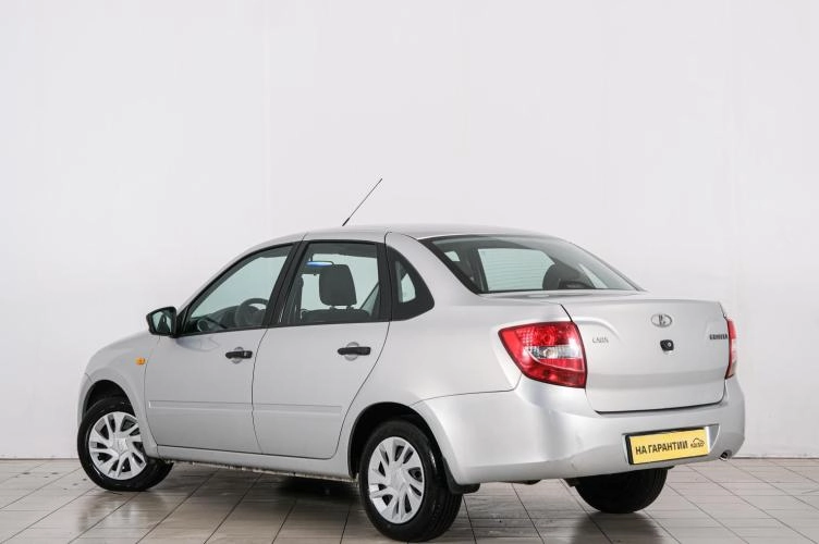 ВАЗ (LADA) Granta 4 из 6