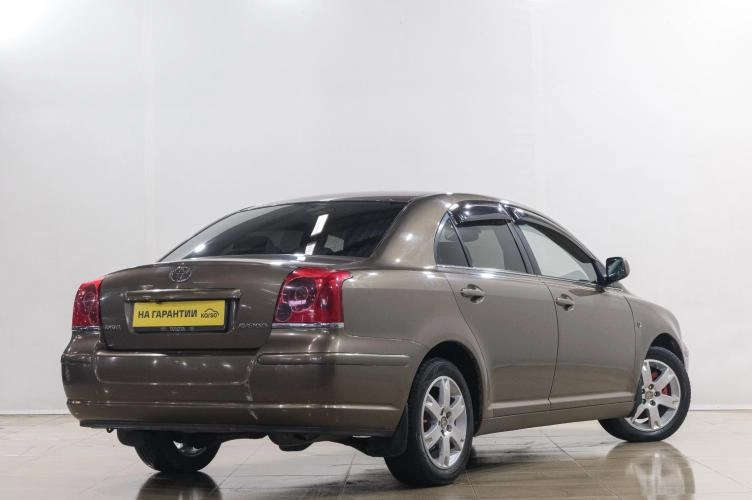 Toyota Avensis 6 из 6